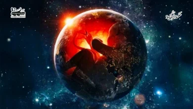 بين رَحِمين الأمّ والأرض