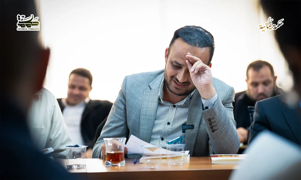 ندوة نقاشية حول كتاب على التخوم 3 ندوة نقاشية حول كتاب «على التخوم»